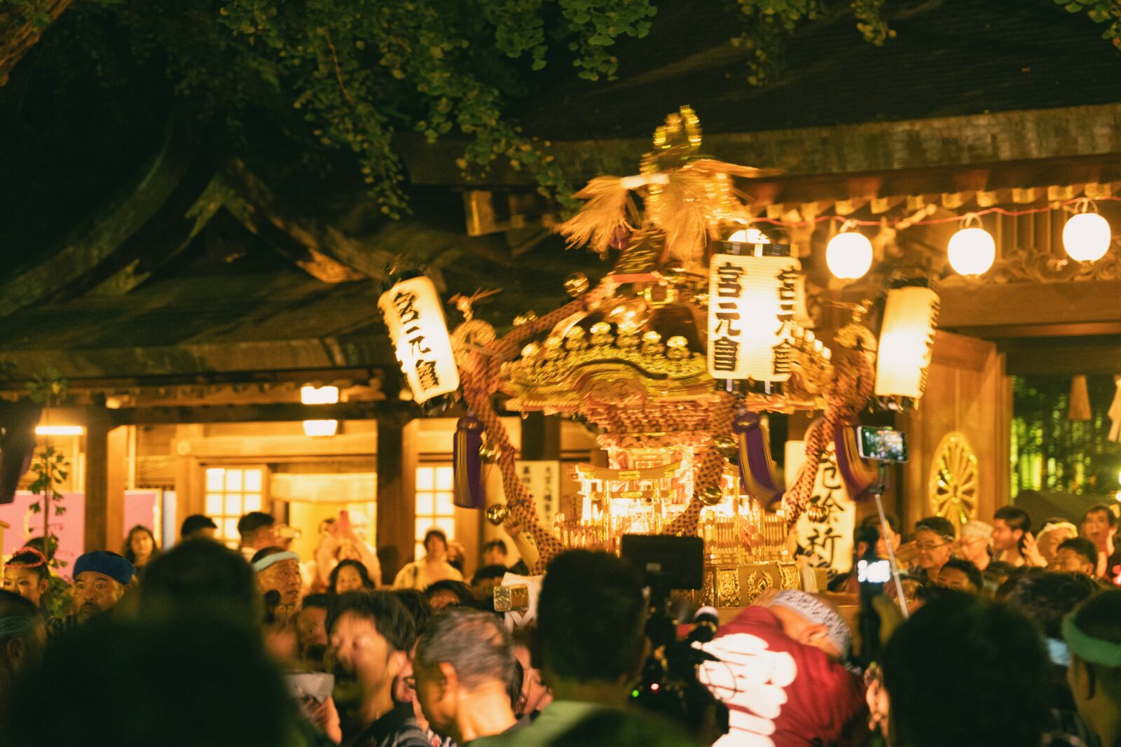 周年イベントに集まる地域の人たち